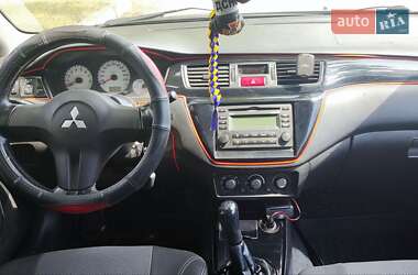 Седан Mitsubishi Lancer 2007 в Чугуєві