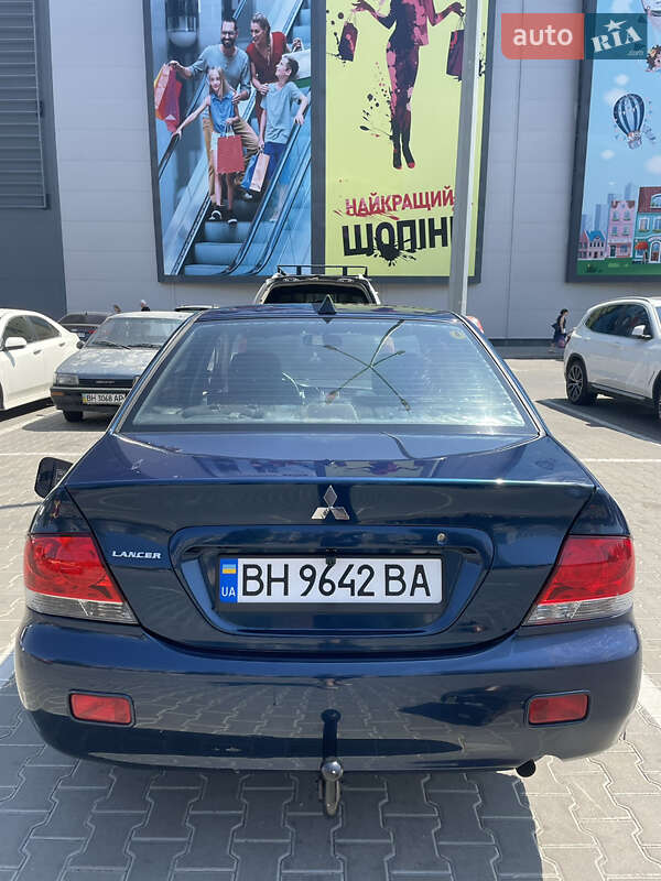 Седан Mitsubishi Lancer 2004 в Одессе