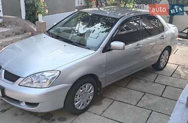 Седан Mitsubishi Lancer 2006 в Черновцах