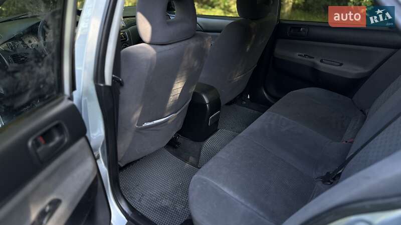 Седан Mitsubishi Lancer 2005 в Ужгороді