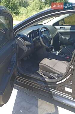 Седан Mitsubishi Lancer 2012 в 
