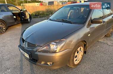 Седан Mitsubishi Lancer 2005 в Львові