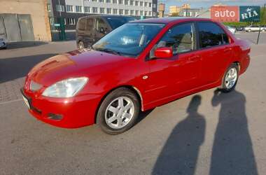 Седан Mitsubishi Lancer 2003 в Киеве