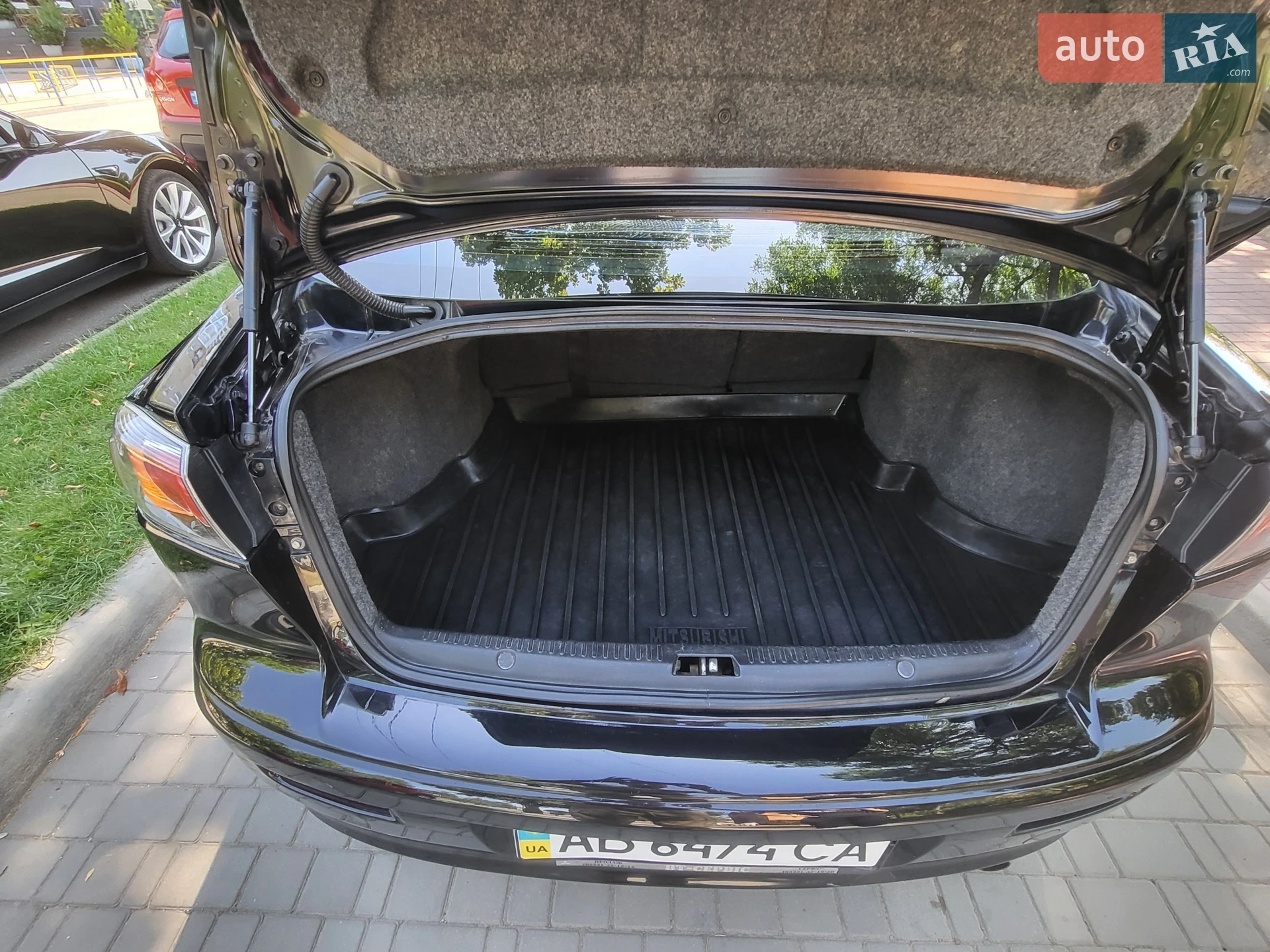 2011 Mitsubishi Lancer - мініатюра 10