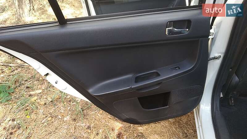 Седан Mitsubishi Lancer 2013 в Харкові