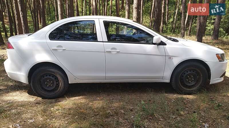 Седан Mitsubishi Lancer 2013 в Харкові