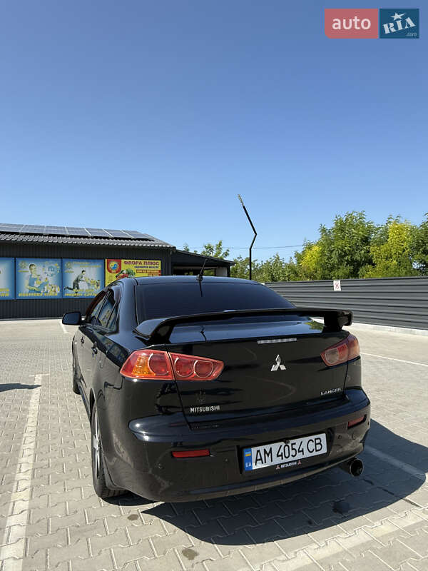 Седан Mitsubishi Lancer 2008 в Киеве