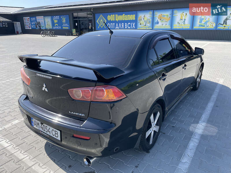 Седан Mitsubishi Lancer 2008 в Киеве