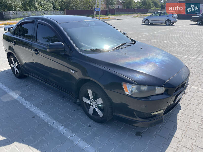 Седан Mitsubishi Lancer 2008 в Киеве