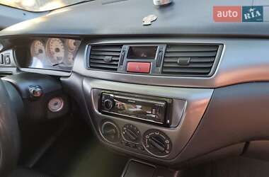 Седан Mitsubishi Lancer 2006 в 