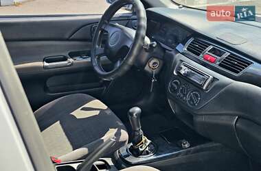 Универсал Mitsubishi Lancer 2003 в 