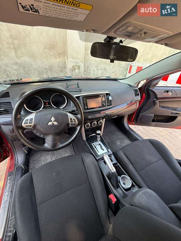 Седан Mitsubishi Lancer 2017 в Львове