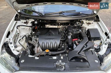 Седан Mitsubishi Lancer 2009 в 