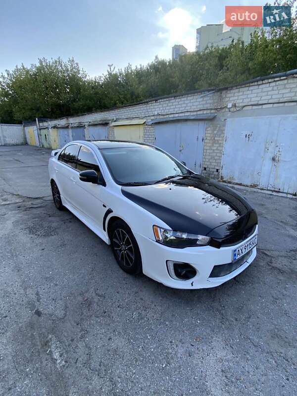 Седан Mitsubishi Lancer 2016 в Харькове