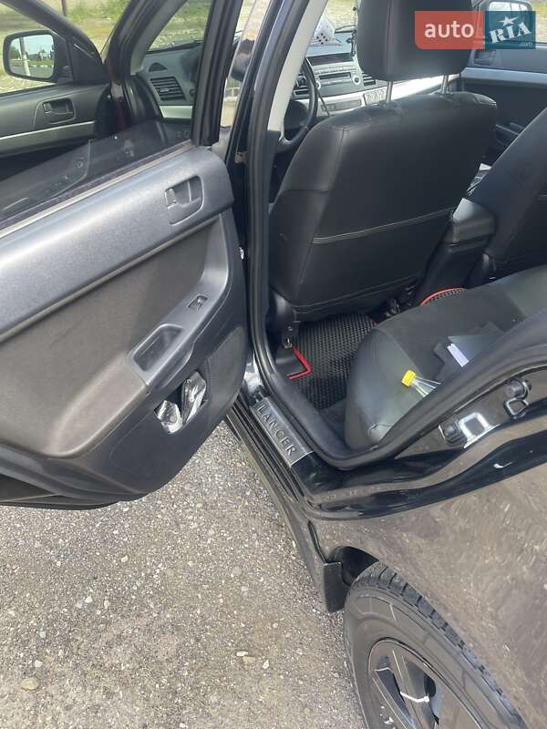 Седан Mitsubishi Lancer 2009 в Ивано-Франковске