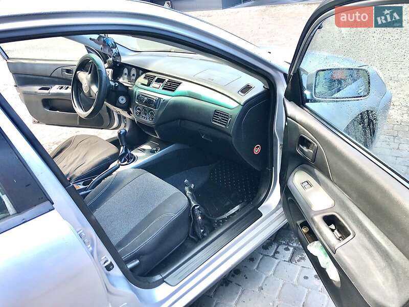 Седан Mitsubishi Lancer 2007 в Кременчуге