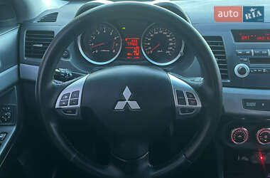 Седан Mitsubishi Lancer 2011 в 