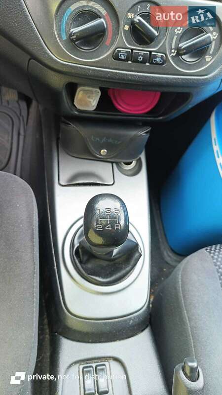Седан Mitsubishi Lancer 2007 в Киеве