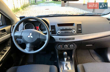 Седан Mitsubishi Lancer 2010 в 