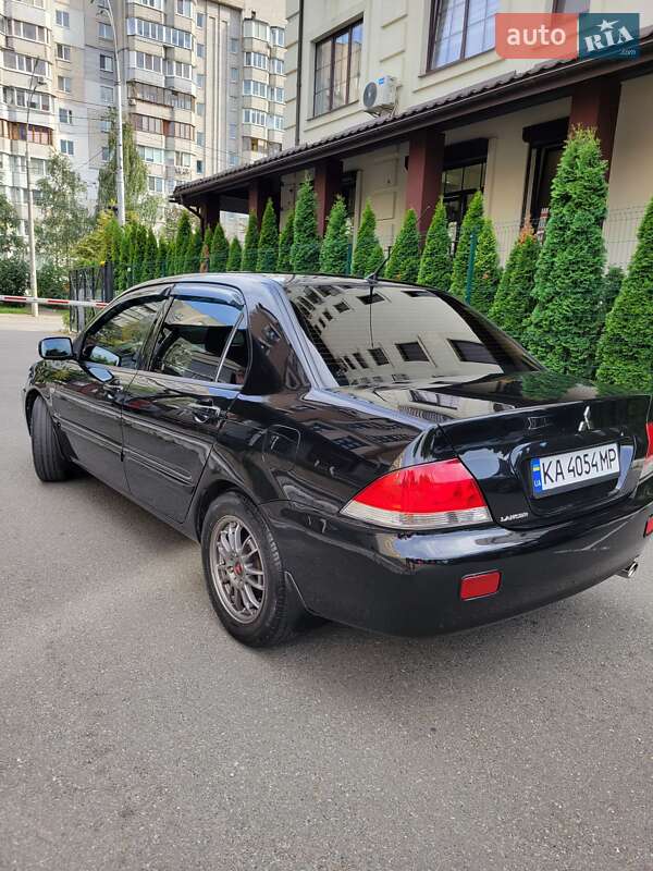 Седан Mitsubishi Lancer 2008 в Киеве