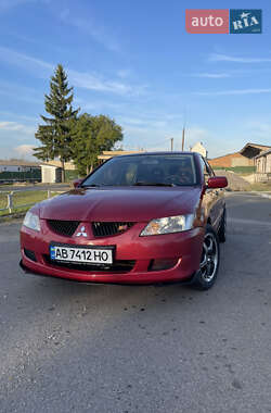 Седан Mitsubishi Lancer 2004 в Томашполе