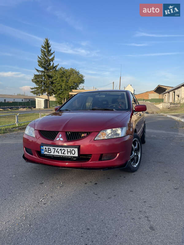 Седан Mitsubishi Lancer 2004 в 