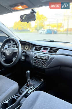 Седан Mitsubishi Lancer 2005 в 