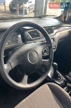 Седан Mitsubishi Lancer 2004 в 