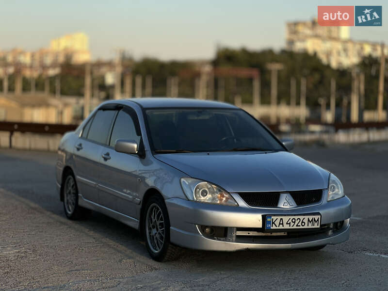 Седан Mitsubishi Lancer 2004 в 