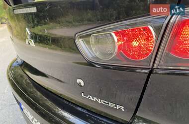 Седан Mitsubishi Lancer 2012 в 