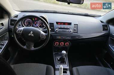 Седан Mitsubishi Lancer 2012 в 