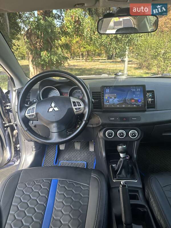 Седан Mitsubishi Lancer 2008 в Кривом Роге