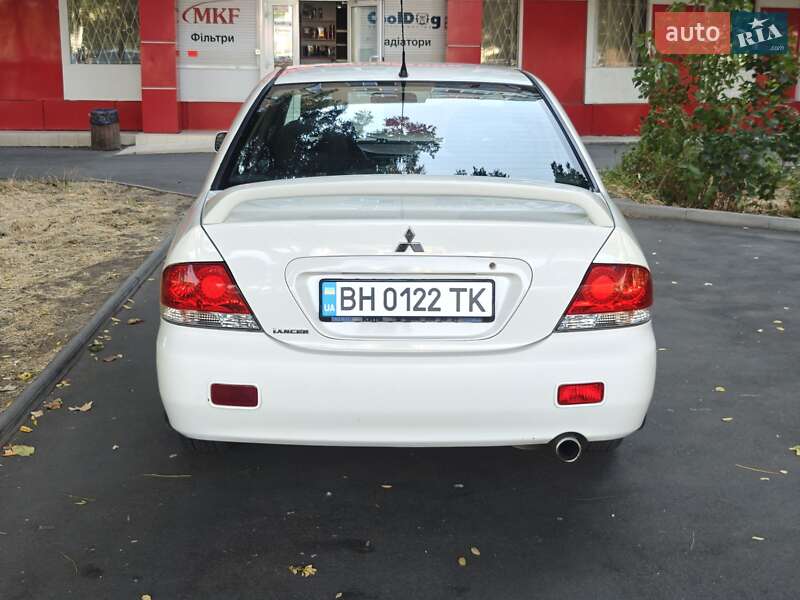 Седан Mitsubishi Lancer 2006 в Одессе