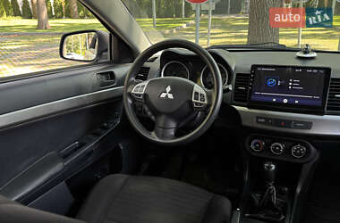 Седан Mitsubishi Lancer 2012 в 