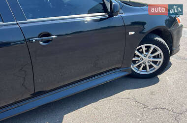 Седан Mitsubishi Lancer 2010 в 