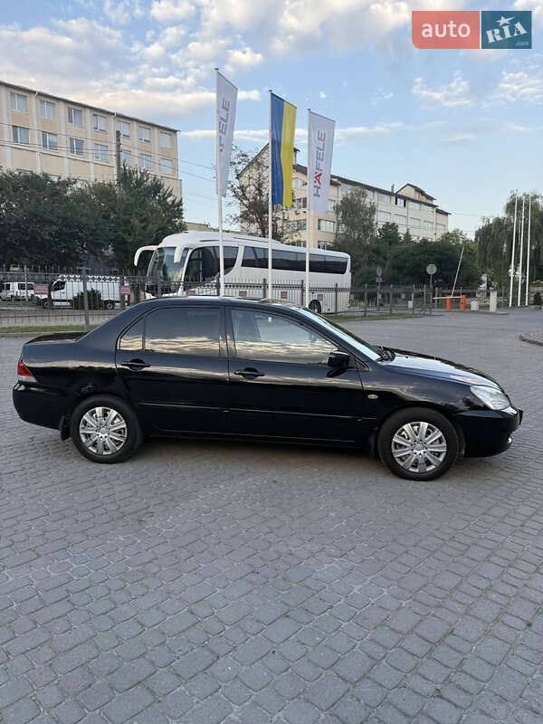Седан Mitsubishi Lancer 2006 в Львові