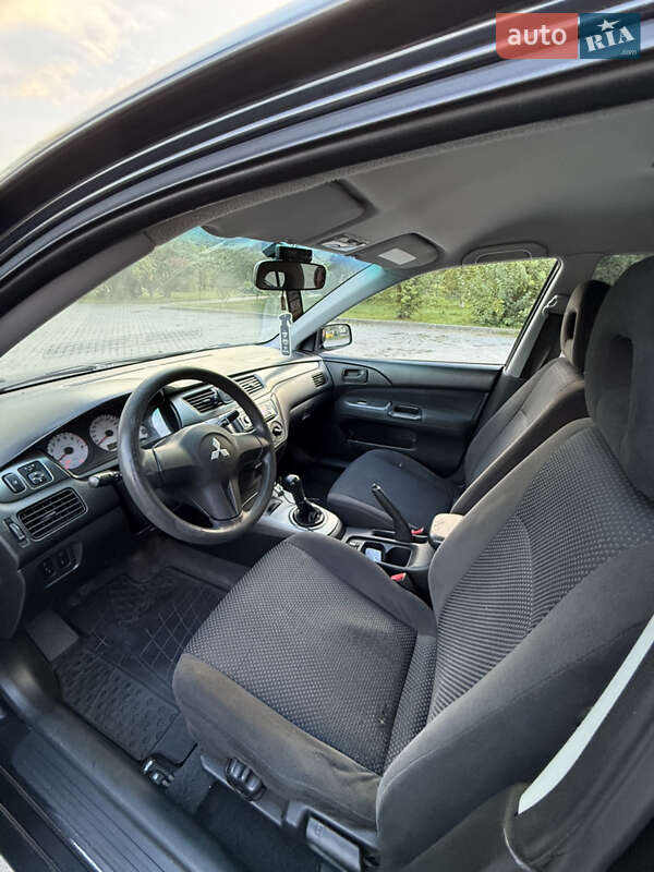 Седан Mitsubishi Lancer 2006 в Львові