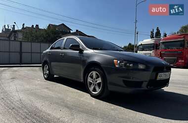 Седан Mitsubishi Lancer 2010 в Києві
