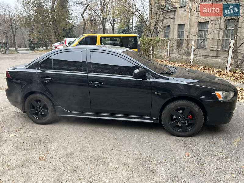 Седан Mitsubishi Lancer 2007 в Днепре