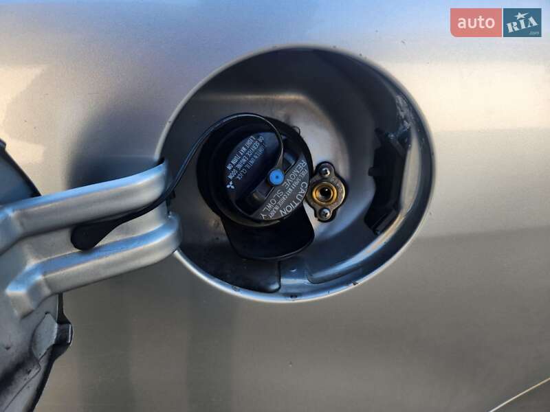 Седан Mitsubishi Lancer 2016 в Києві