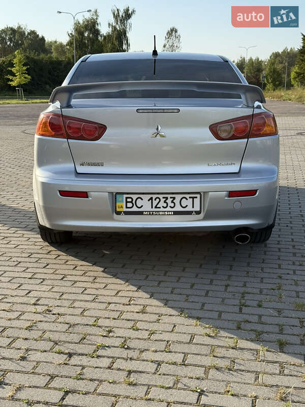 Седан Mitsubishi Lancer 2008 в Львове
