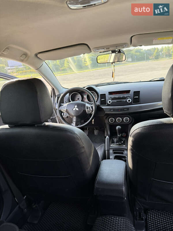 Седан Mitsubishi Lancer 2008 в Львове