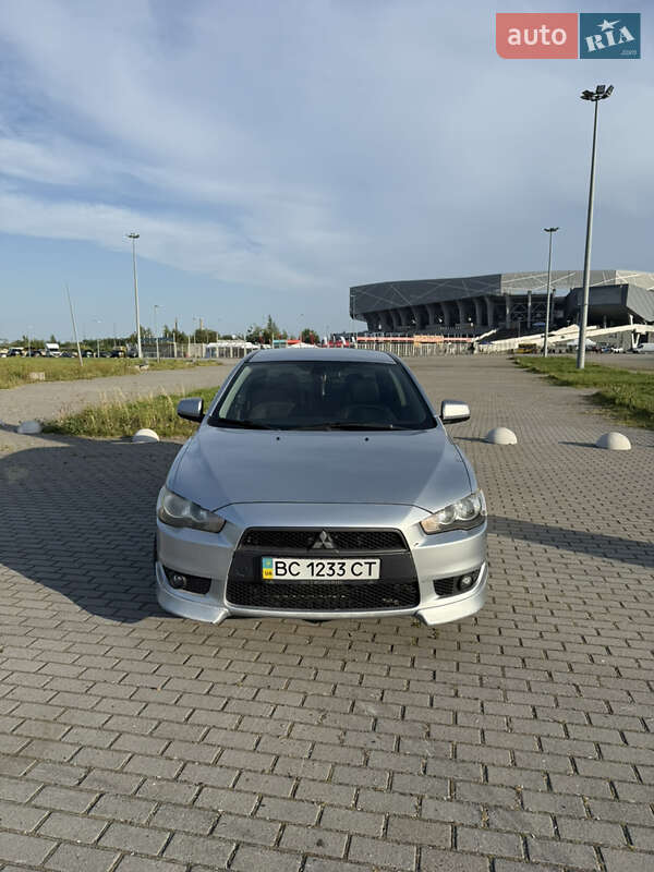 Седан Mitsubishi Lancer 2008 в Львове