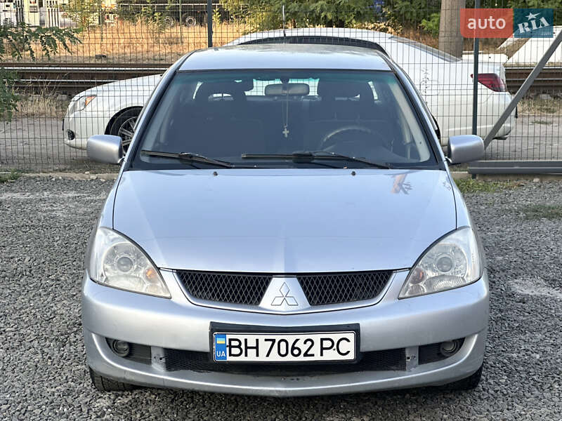 Седан Mitsubishi Lancer 2005 в Одессе