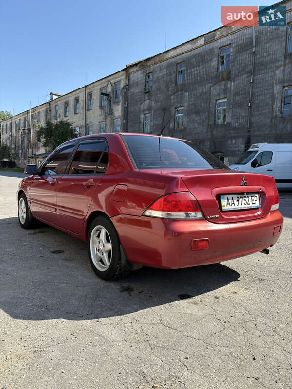 Седан Mitsubishi Lancer 2007 в Корце