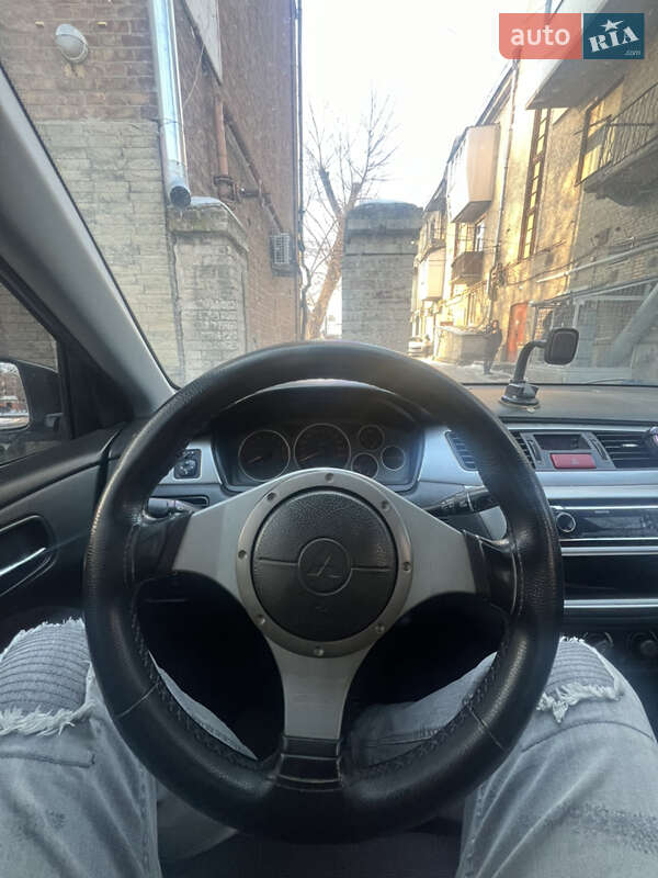 Седан Mitsubishi Lancer 2006 в Запорожье