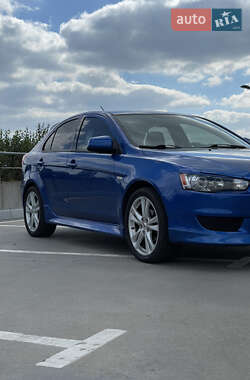 Хэтчбек Mitsubishi Lancer 2011 в 