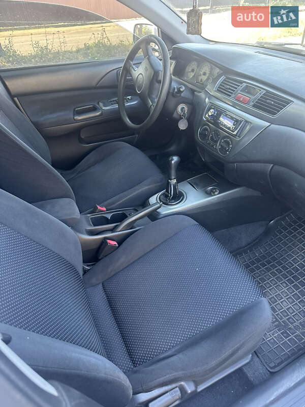 Седан Mitsubishi Lancer 2005 в Первомайську