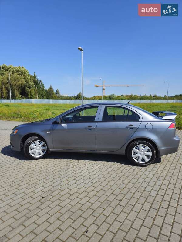 Седан Mitsubishi Lancer 2013 в Львове фото 7 Седан Mitsubishi Lancer 2013 в Львове
