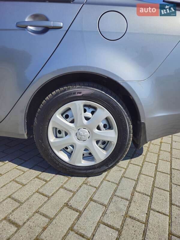Седан Mitsubishi Lancer 2013 в Львове фото 22 Седан Mitsubishi Lancer 2013 в Львове